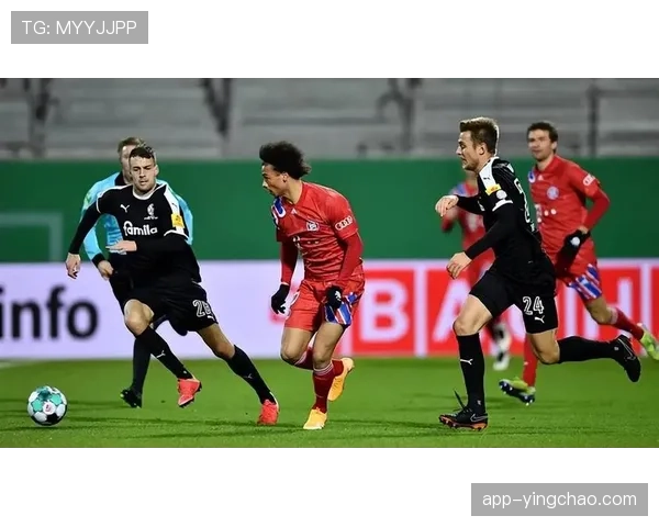 柏林联合球迷全场高歌，庆祝爆冷击败勒沃库森