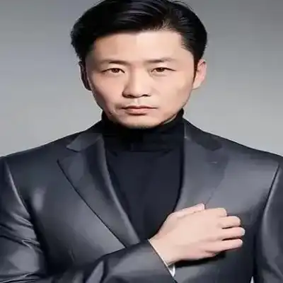 崔菲